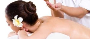 Aplicación de aceites en masajes