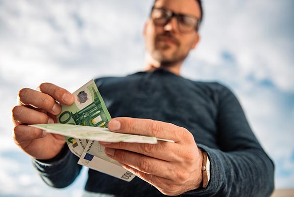 significado de soñar con contar dinero